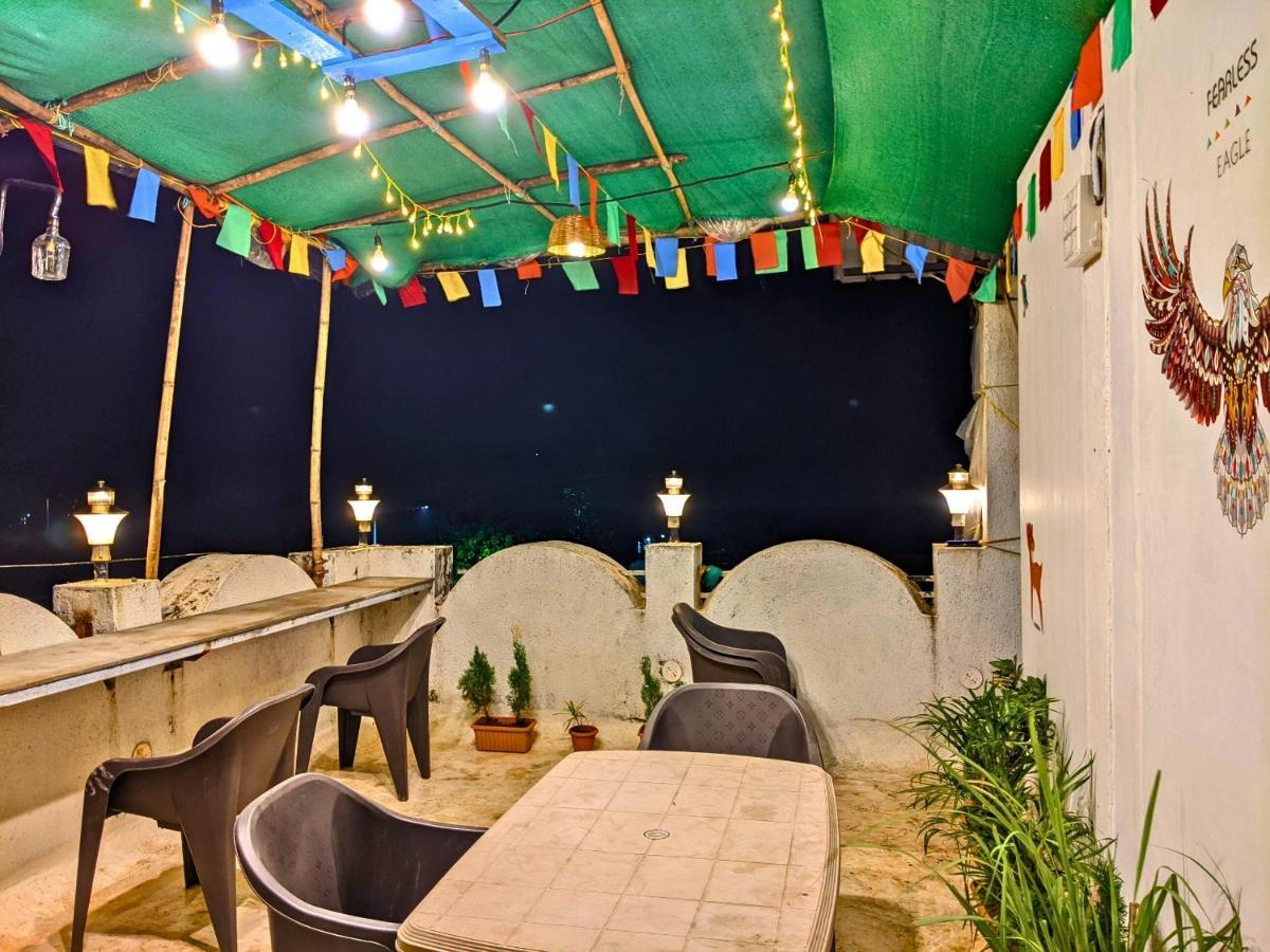 Awaara Backpackers Hostel, Alībāg Exteriér fotografie