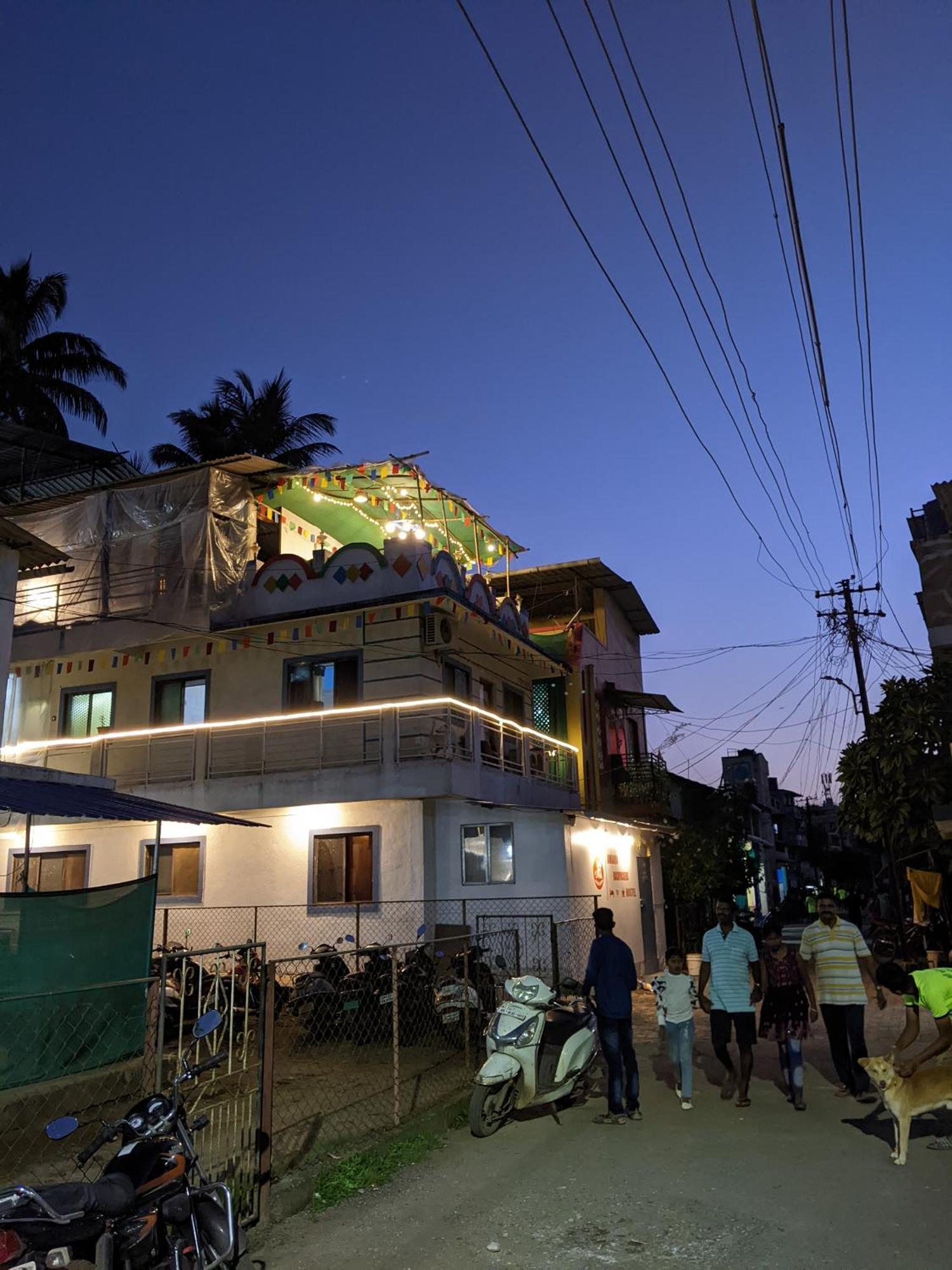 Awaara Backpackers Hostel, Alībāg Exteriér fotografie